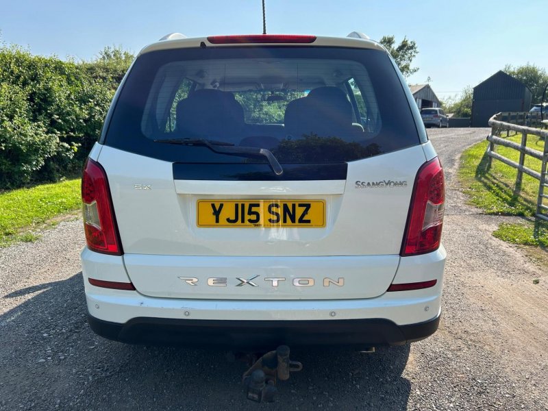 SSANGYONG REXTON