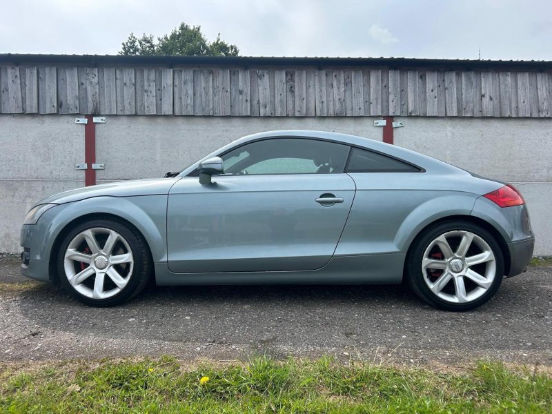 AUDI TT