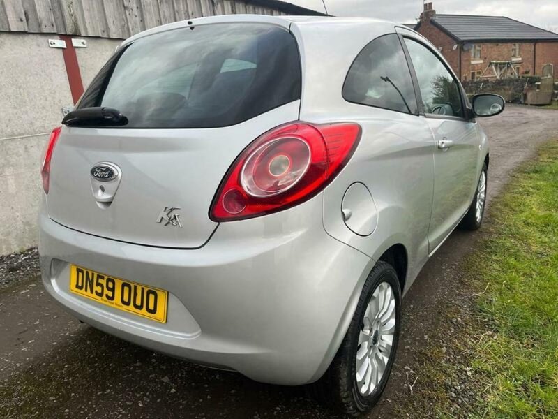 FORD KA