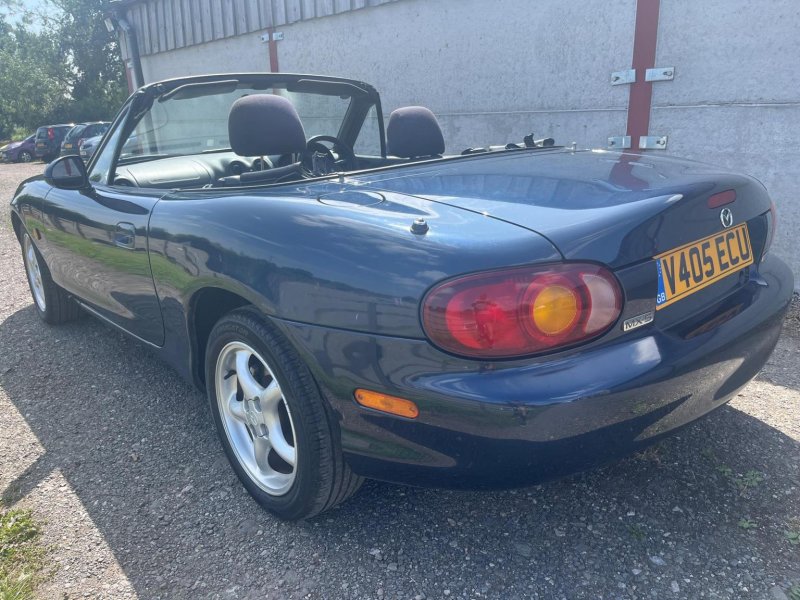 MAZDA MX-5