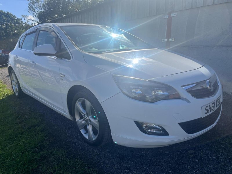VAUXHALL ASTRA 1.6T 16v SRi Euro 5 5dr